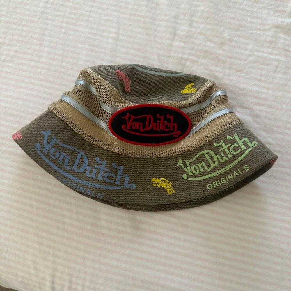 Rare 2000s von dutch bucket hat